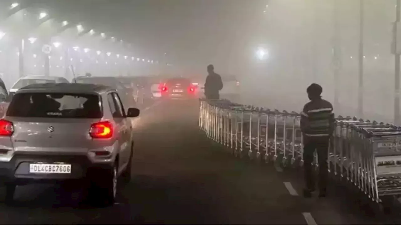 ग्रैप-2 लागू होते ही बढ़ने लगा AQI, नोएडा में आज से कंस्ट्रक्शन वर्क शुरू होने पर क्या होगा?