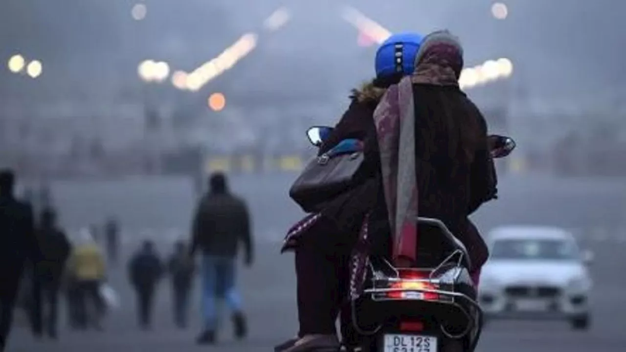 Weather Update: पहाड़ों पर बर्फबारी, मैदानी इलाकों में बारिश, शीतलहर से कांपेगा पूरा उत्तर भारत