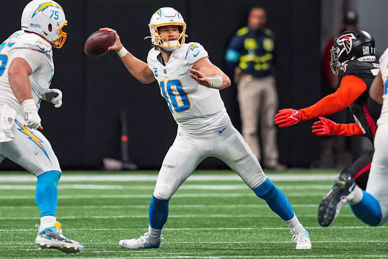 Chargers vs. Chiefs, Bills vs. Rams predictions: NFL Week 14 picks, odds, bets