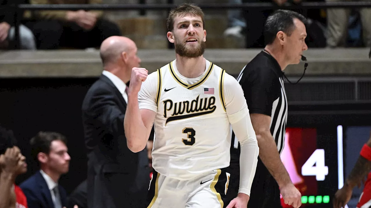 WATCH: Purdue's Braden Smith Brings Mackey Arena to Its Feet With Incredible Sequence