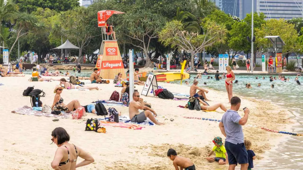 Heatwave grips one Australian state as more thunderstorms loom