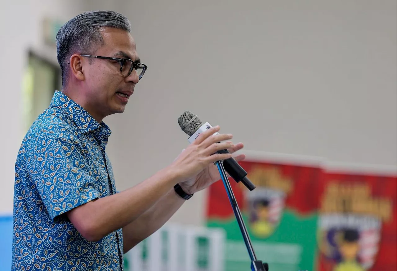 Social media platforms must enforce age limit strictly, says Fahmi