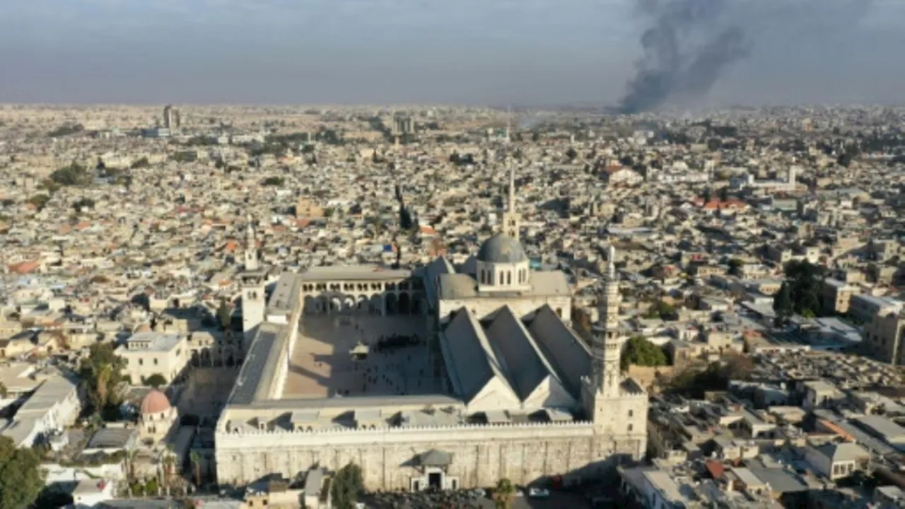 HTS-Chef al-Dscholani besucht berühmte Umayyaden-Moschee in Damaskus