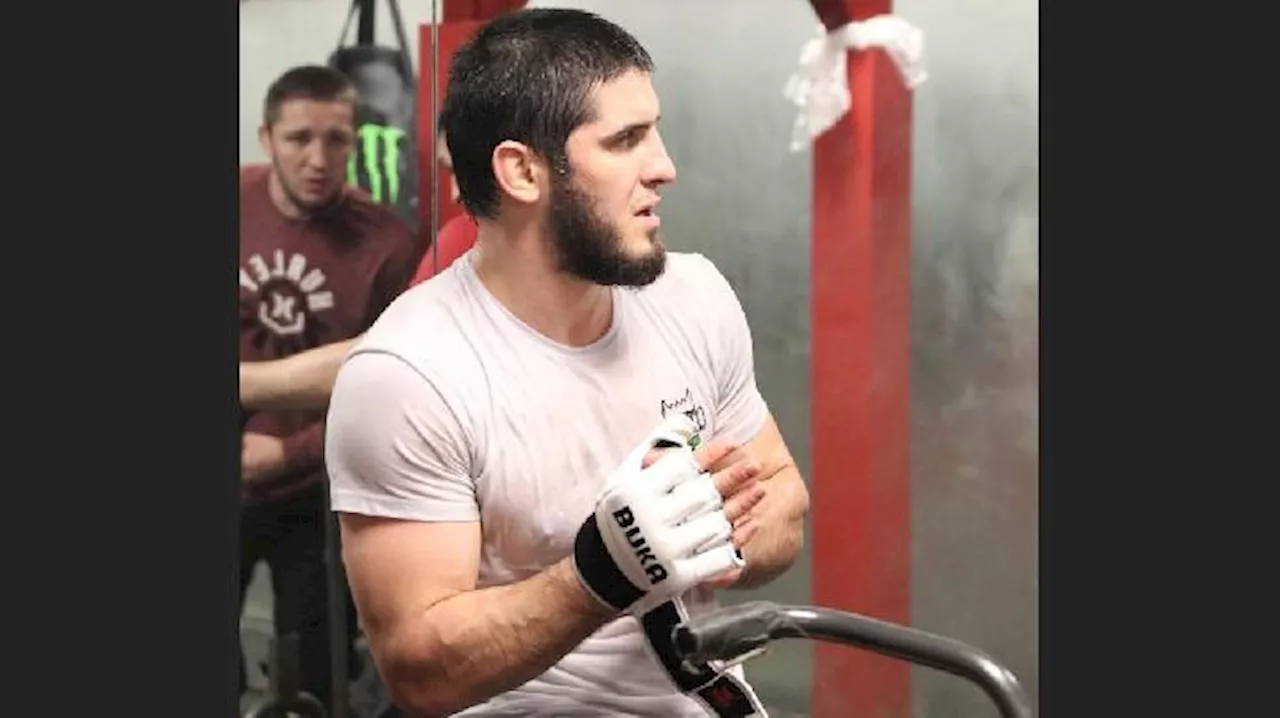 UFC: Islam Makhachev Tak Mau Lawan Ilia Topuria dalam Perebutkan Gelar Juara Kelas Bulu