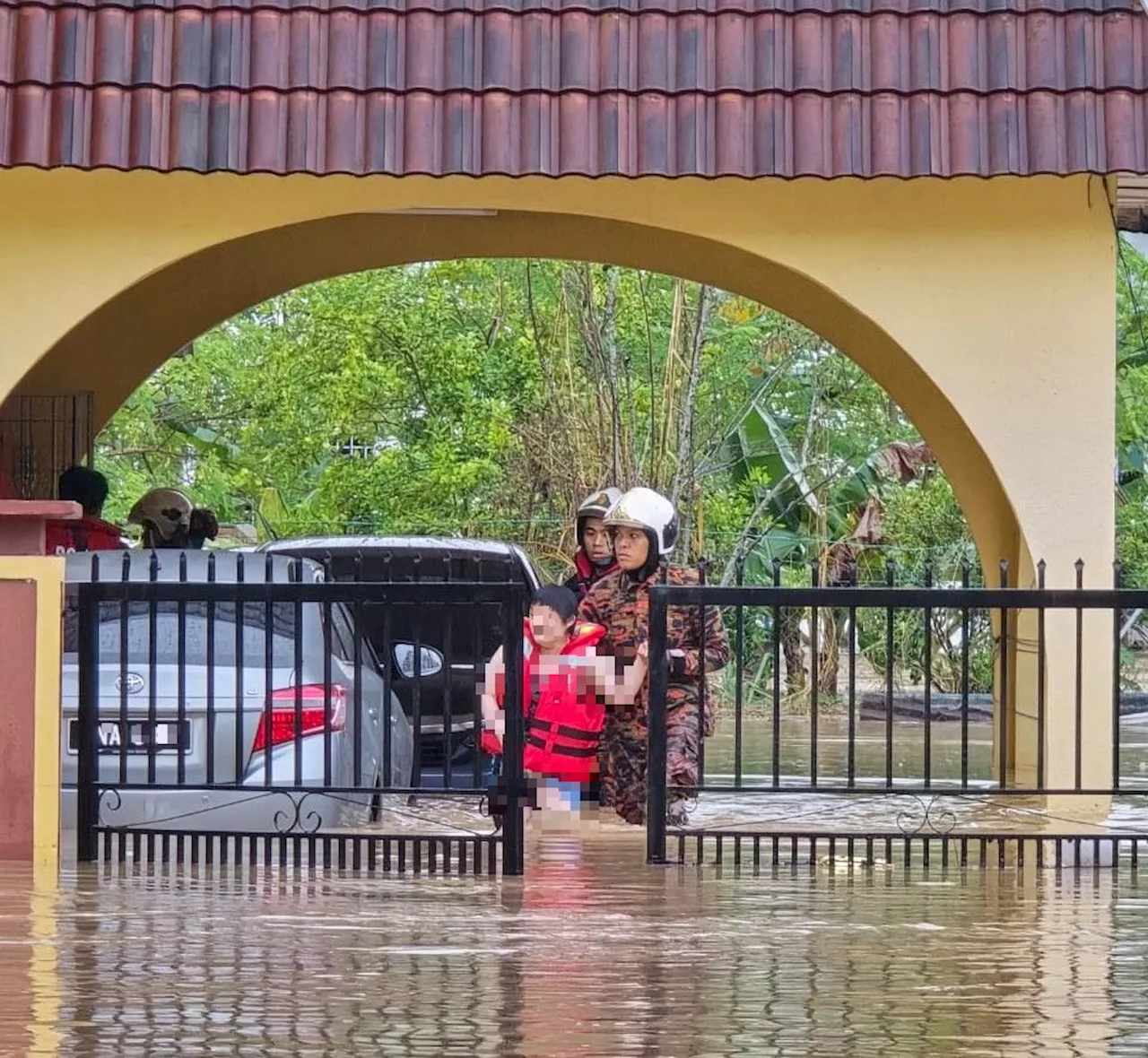 Nilai dilanda banjir kilat susulan hujan lebat