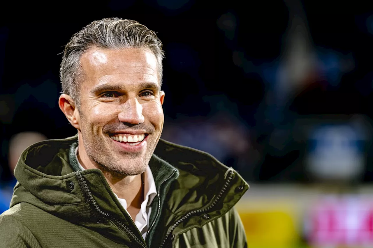 Van Persie geeft Heerenveen-spelers twee dagen vrijaf na eerste uitzege