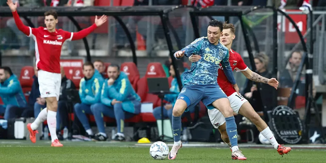 Ajax-fans wijzen naar dissonant in Alkmaar: 'Ga lekker naar de dierentuin'