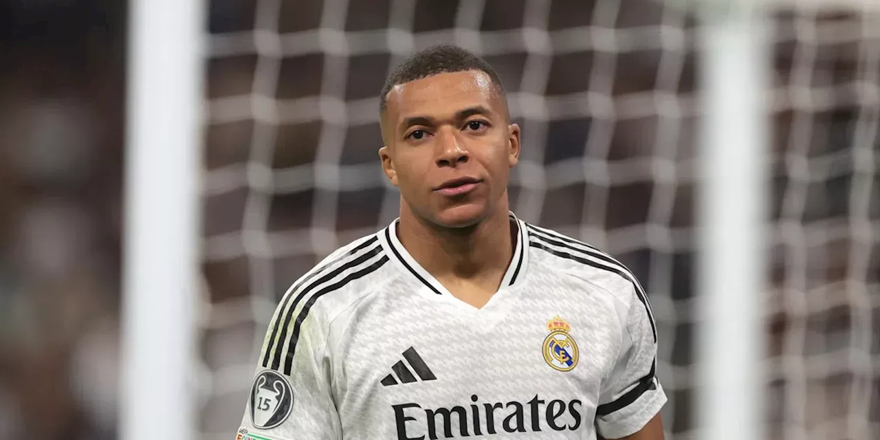 Mbappé mysterieus over absentie bij Frankrijk: 'Mag ik niets over zeggen'