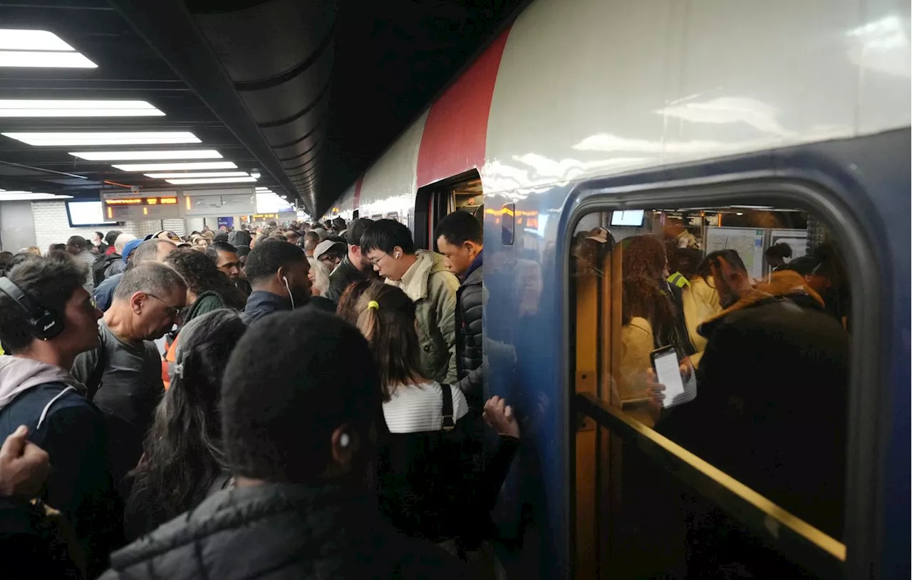 Paris : Paris : Interrompu après la rupture d’une caténaire, le trafic reprend sur la ligne A du RER