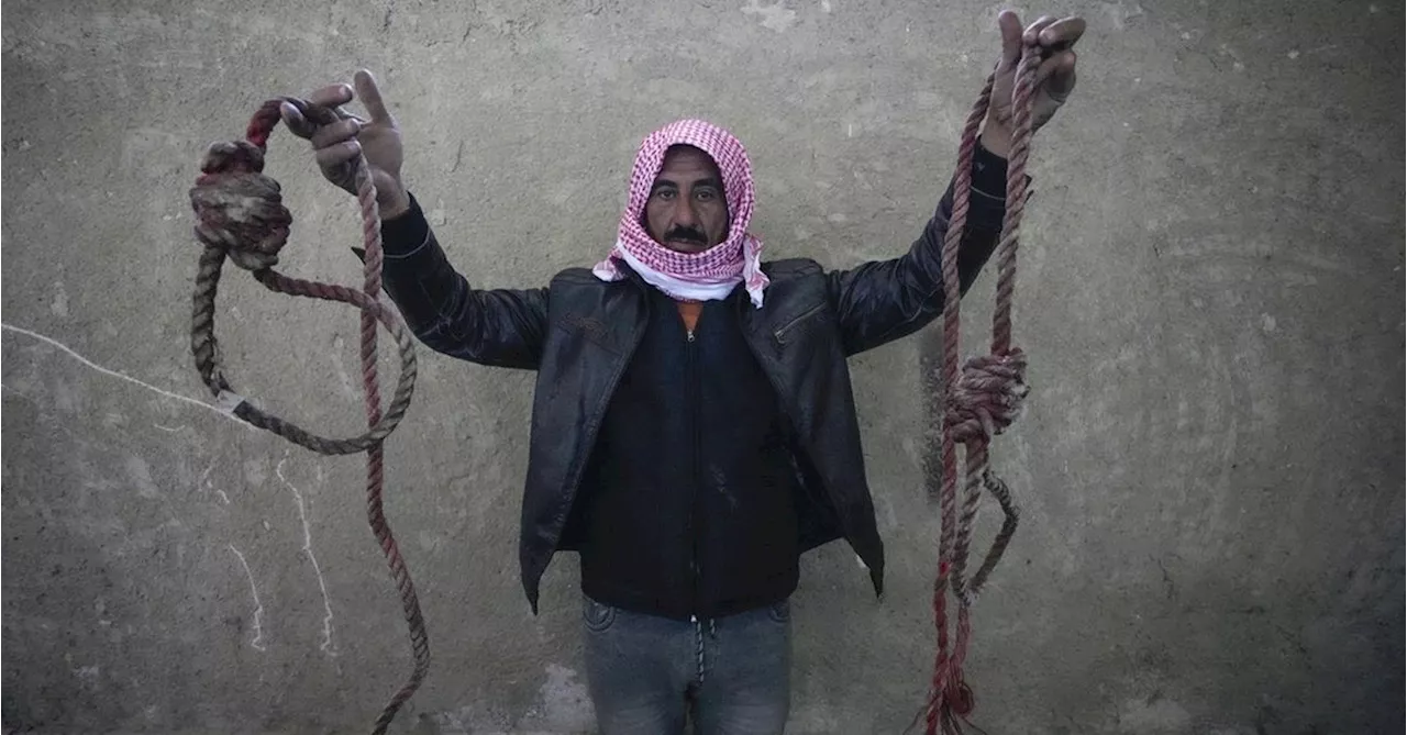 Syrian rebels free prisoners from Assad's notorious dungeons who celebrate in Damascus streets