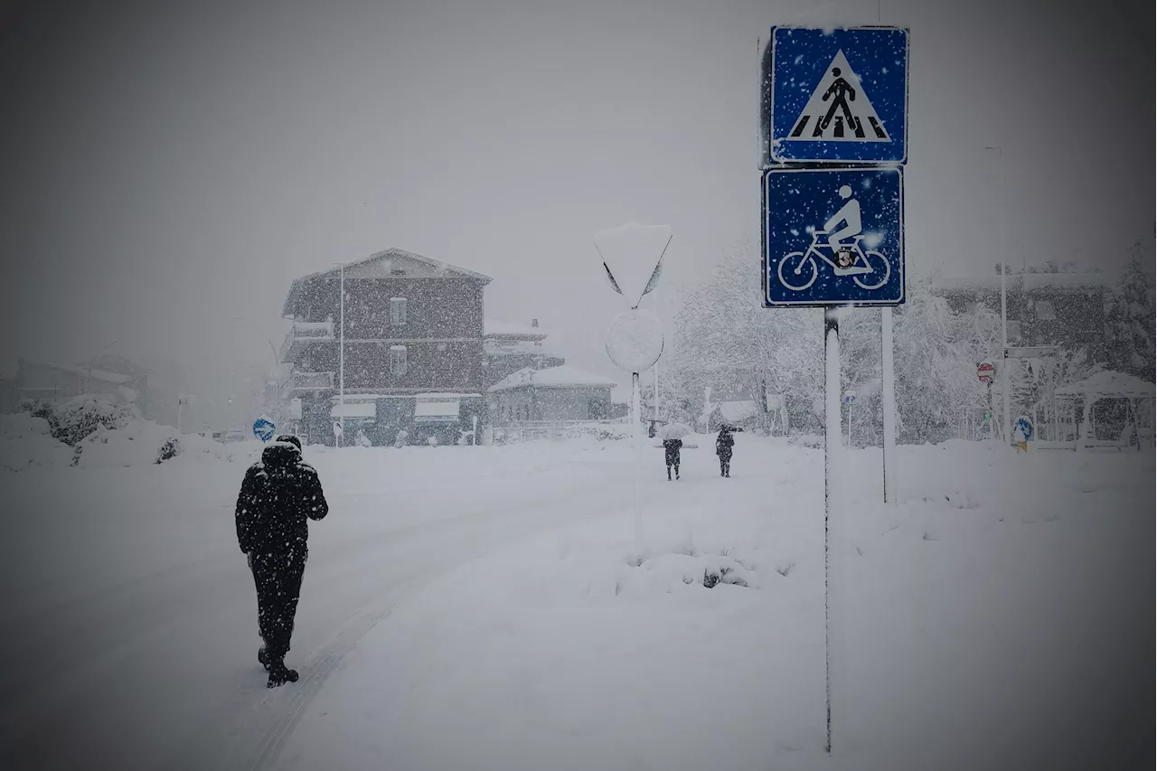 Freddo e neve anche a bassa quota, meteo Italia oggi e domani