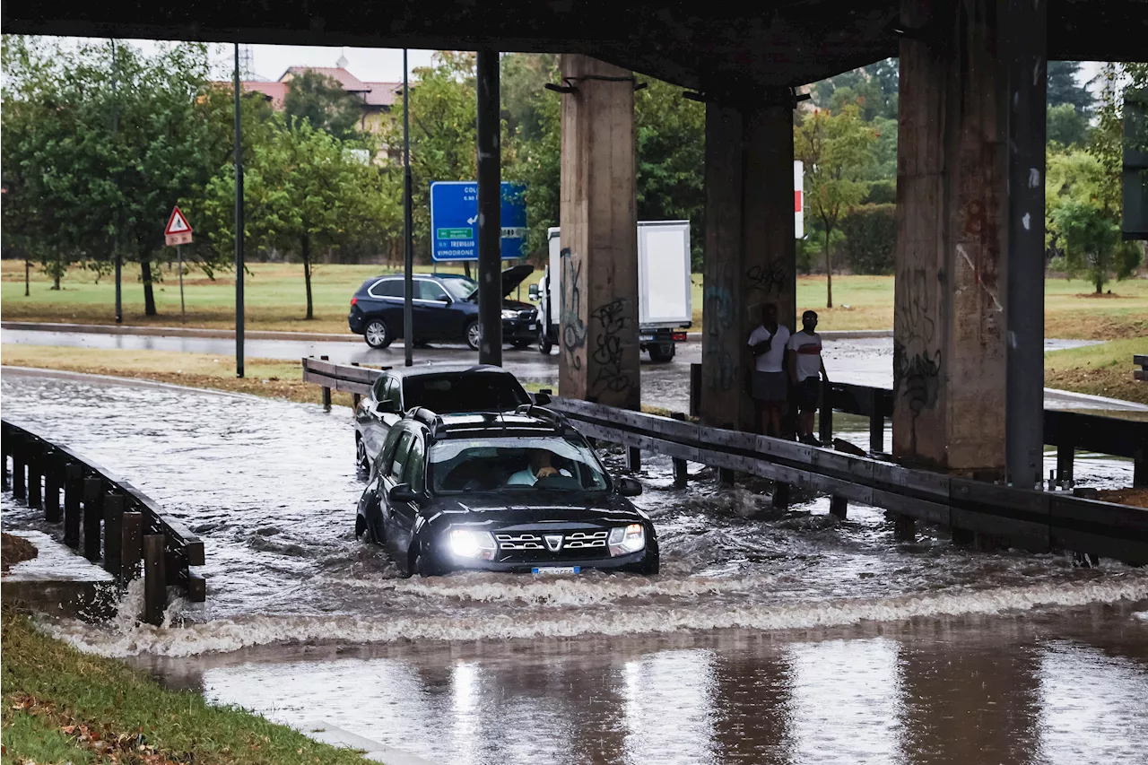 Maltempo Emilia Romagna, allerta meteo oggi: scuole chiuse e treni cancellati, ultime news