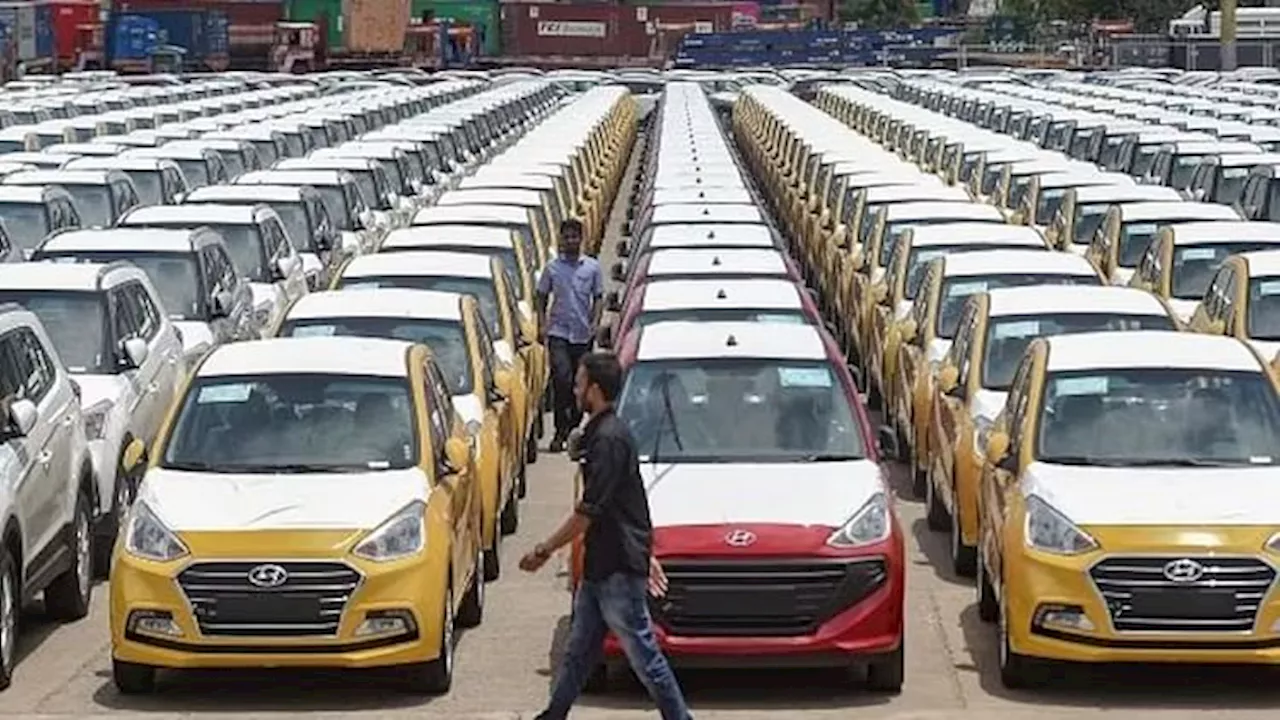 Car Sales: सकारात्मक माहौल के बावजूद नवंबर में कार की बिक्री में आई गिरावट, जानें क्या हैं रुझान