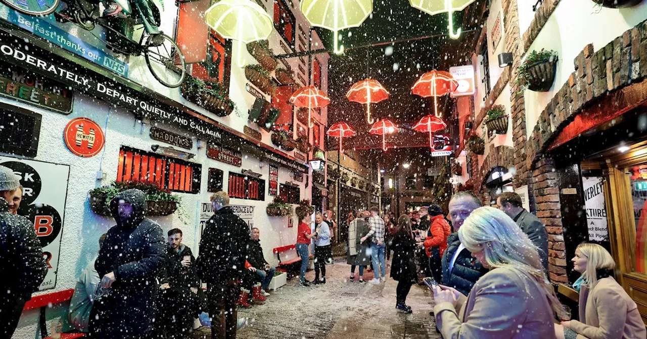 12 Pubs of Christmas route and rules inspiration for a festive Belfast bar crawl