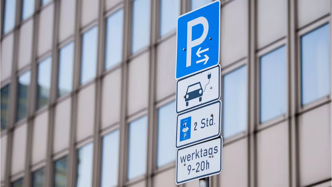 Gratis Parken für E-Autos: Wenig Begeisterung bei Kommunen