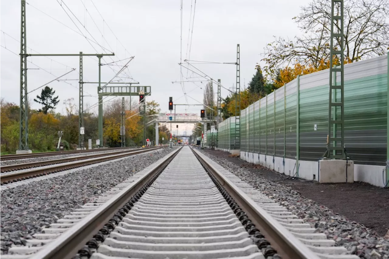 Bauarbeiten abgeschlossen: Riedbahn geht in sechs Tagen wieder in den Betrieb