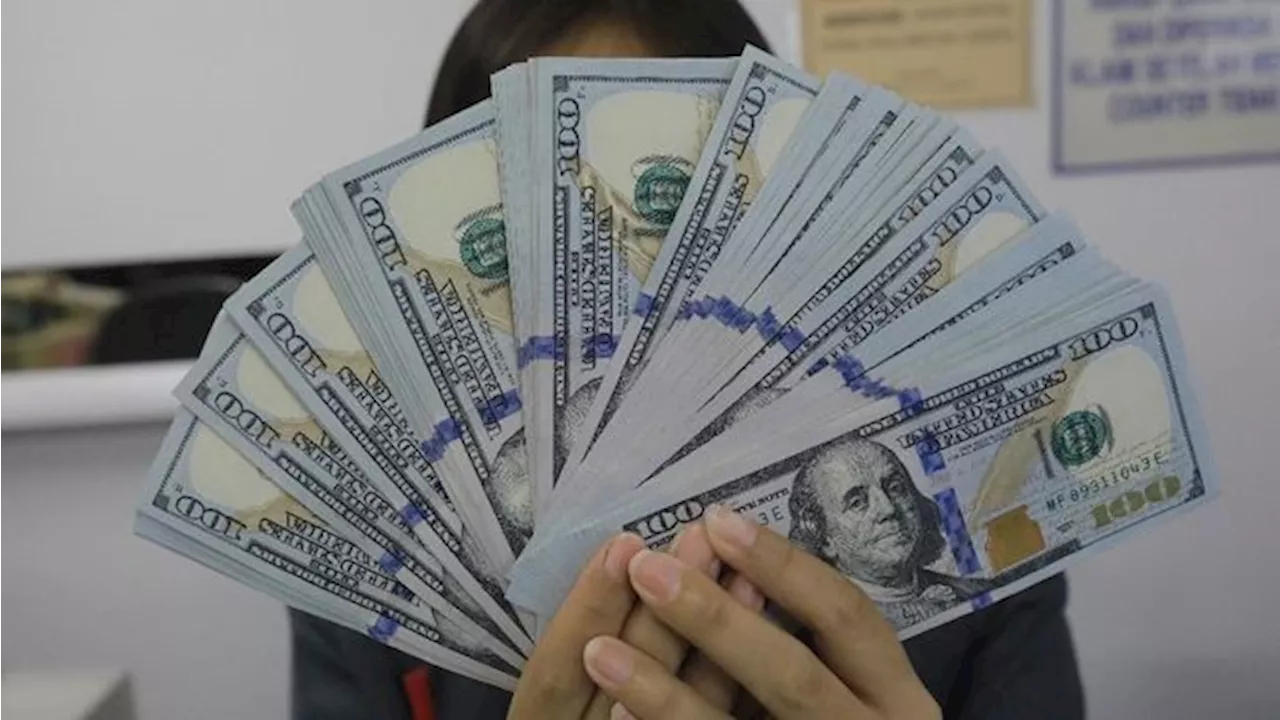 Rupiah Ditutup Melemah, Dolar Naik Tipis Jadi Rp15.860