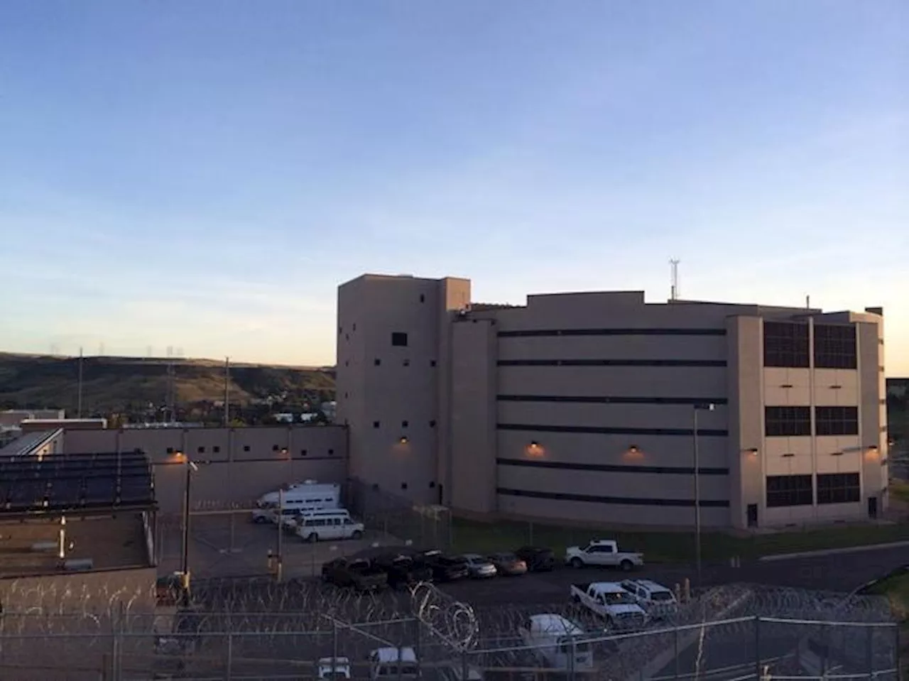 Man dies after being found unresponsive at Jefferson County jail