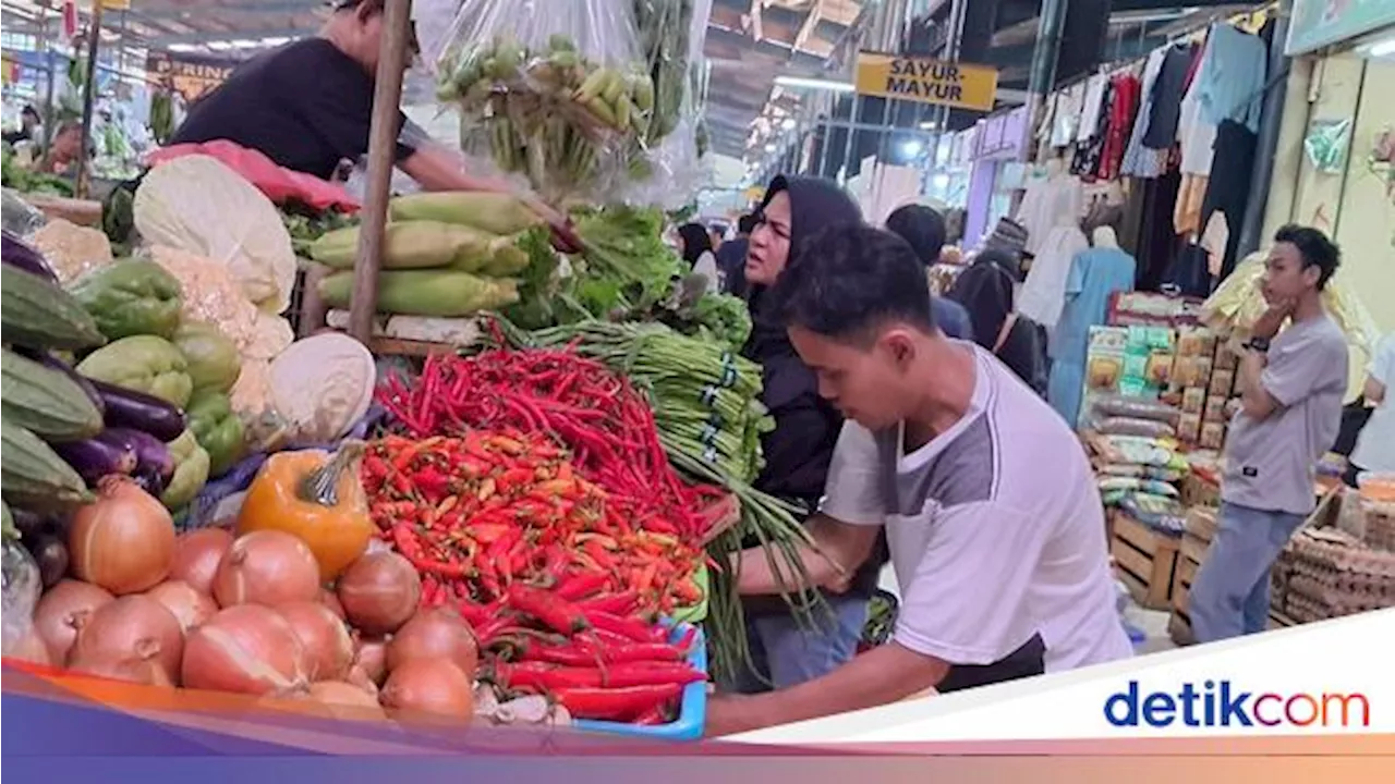 Pengunjung Pasar Modern Masih Ramai di Tengah Isu Daya Beli Lesu