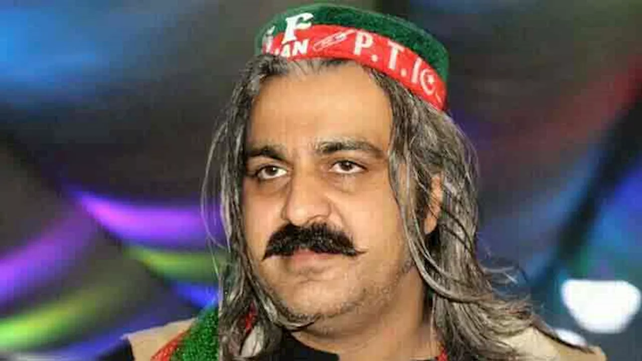 CM Gandapur denies Bushra Bibi's claims of 'left alone' at D-Chowk