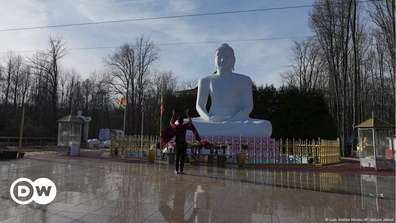 न्यू जर्सी में 30 फीट ऊंची बुद्ध प्रतिमा बनी धर्मों का संगम