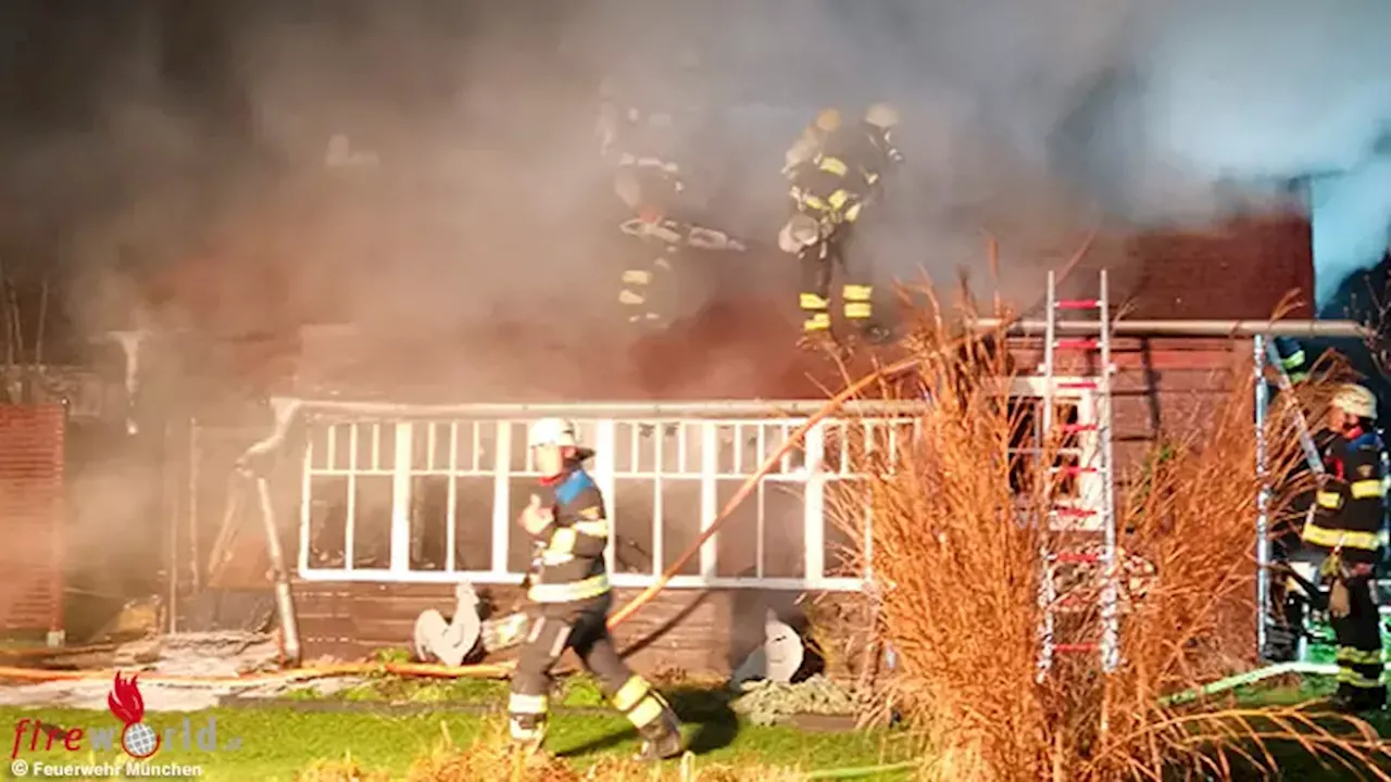 Bayern: Gartenhütte im Süden von München in Flammen