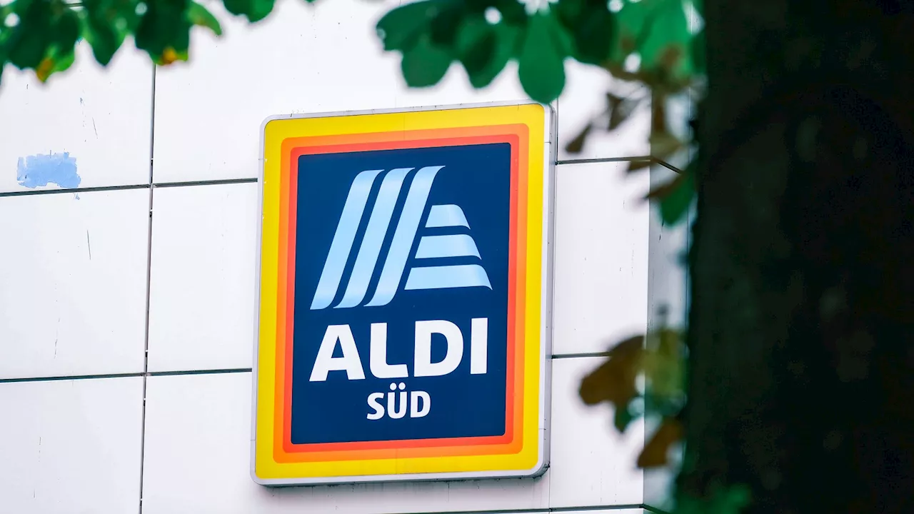 Aldi verkauft heute eine 4-in-1-Stehlampe für 24,99 Euro, die keine Hindernisse kennt