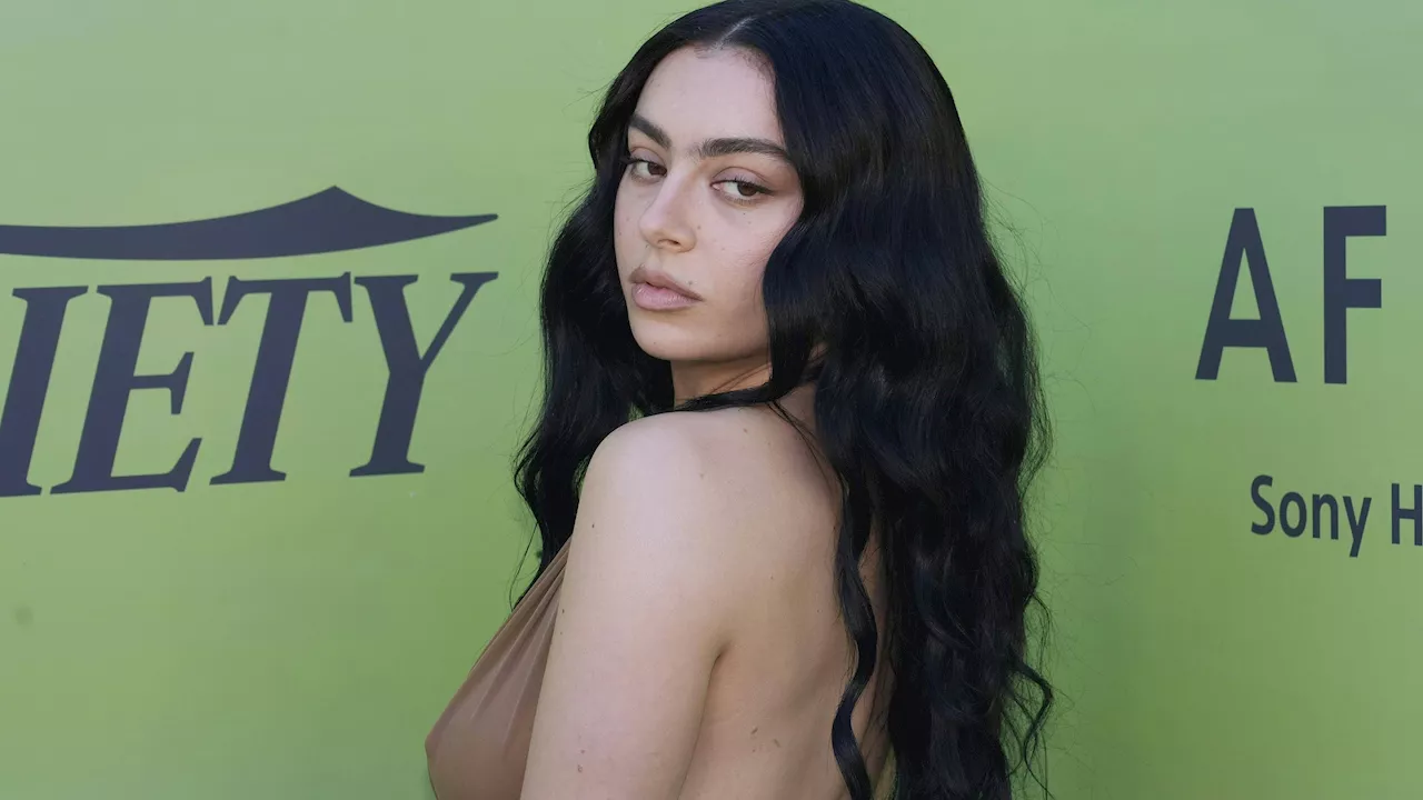 'Habe oft große Schmerzen' – Charli XCX über Konzerte