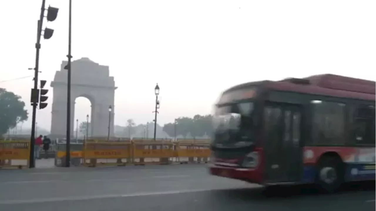 Delhi Weather AQI Update: दिल्ली-NCR में सर्दी की पहली बारिश से राहत या प्रदूषण का स्तर और बिगड़ा? पढ़ें ताजा AQI रिपोर्ट