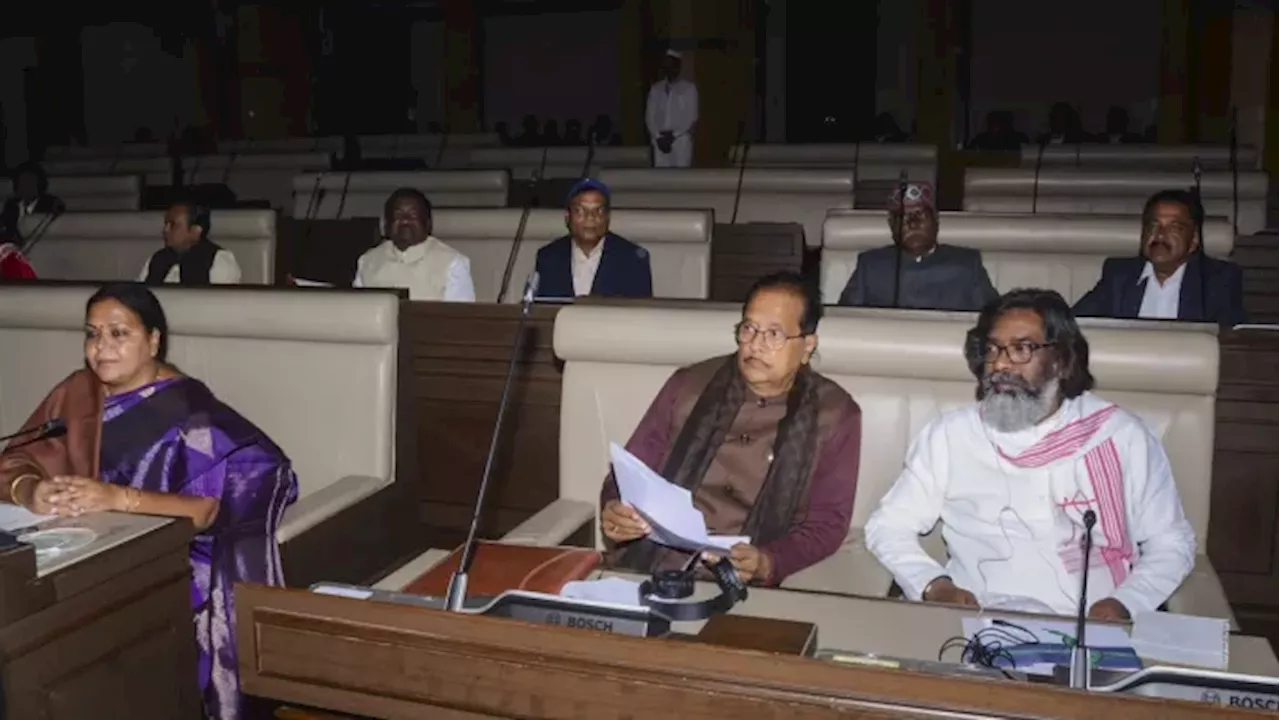 Jharkhand Assembly: 80 निर्वाचित विधायकों ने ली शपथ, कल रबींद्रनाथ महतो को निर्विरोध स्पीकर चुना जाना तय