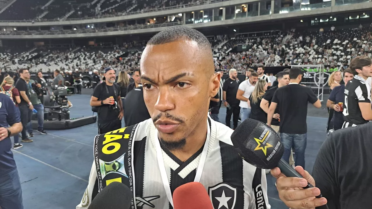 Capitão do Botafogo, Marlon Freitas dedica título do Brasileirão ao pai: 'Queria muito que estivesse aqui'