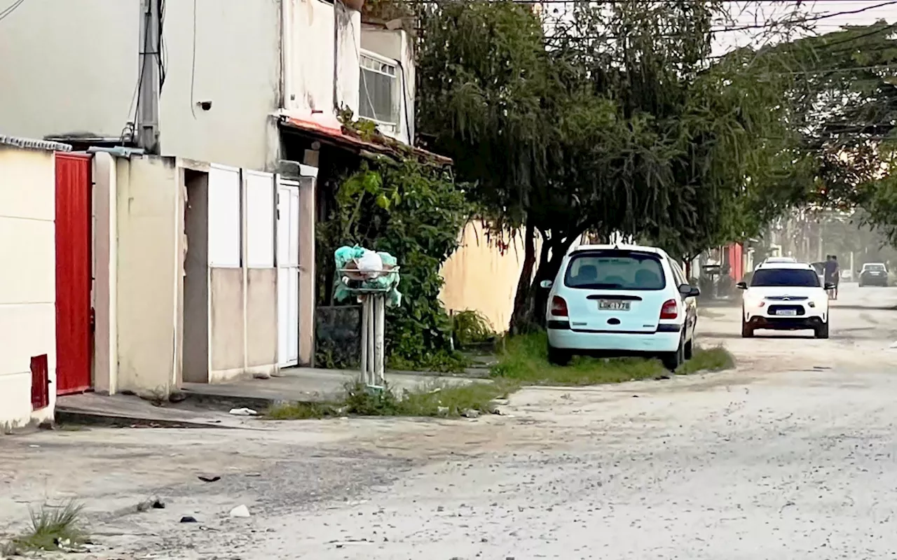 Coleta de lixo paralisa em Rio das Ostras e moradores enfrentam caos