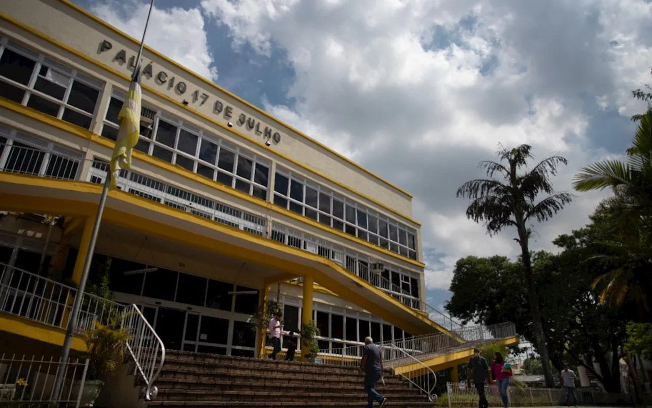 Neto anuncia antecipação da segunda metade do 13º salário para funcionalismo de Volta Redonda