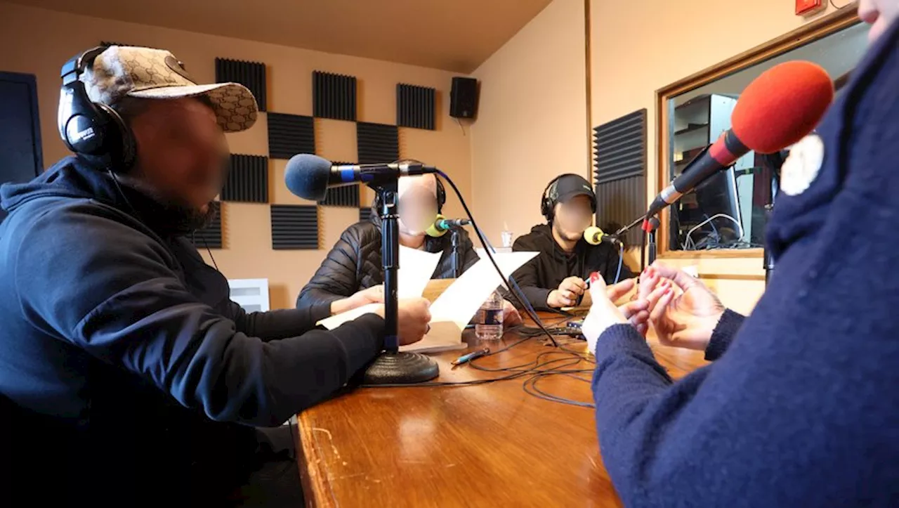 Pour purger leur sanction pénale, de jeunes condamnés animent une véritable émission de radio