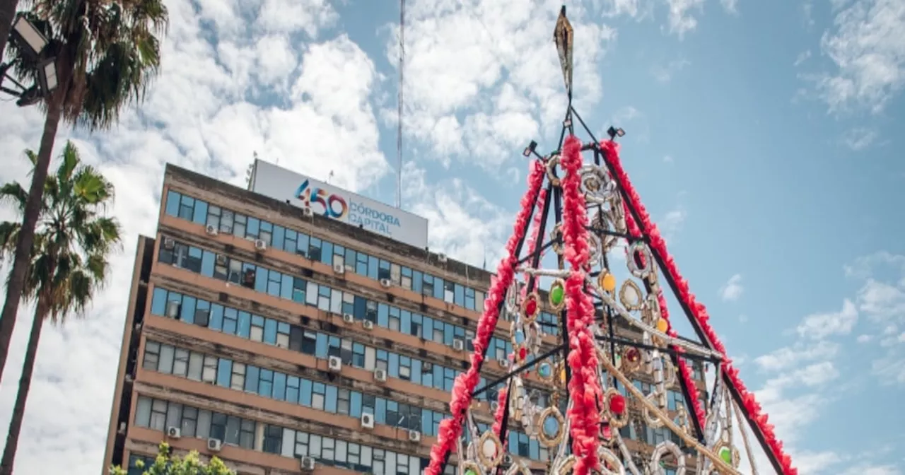 Navidad circular: hoy se enciende el árbol fabricado 100% con materiales reciclados