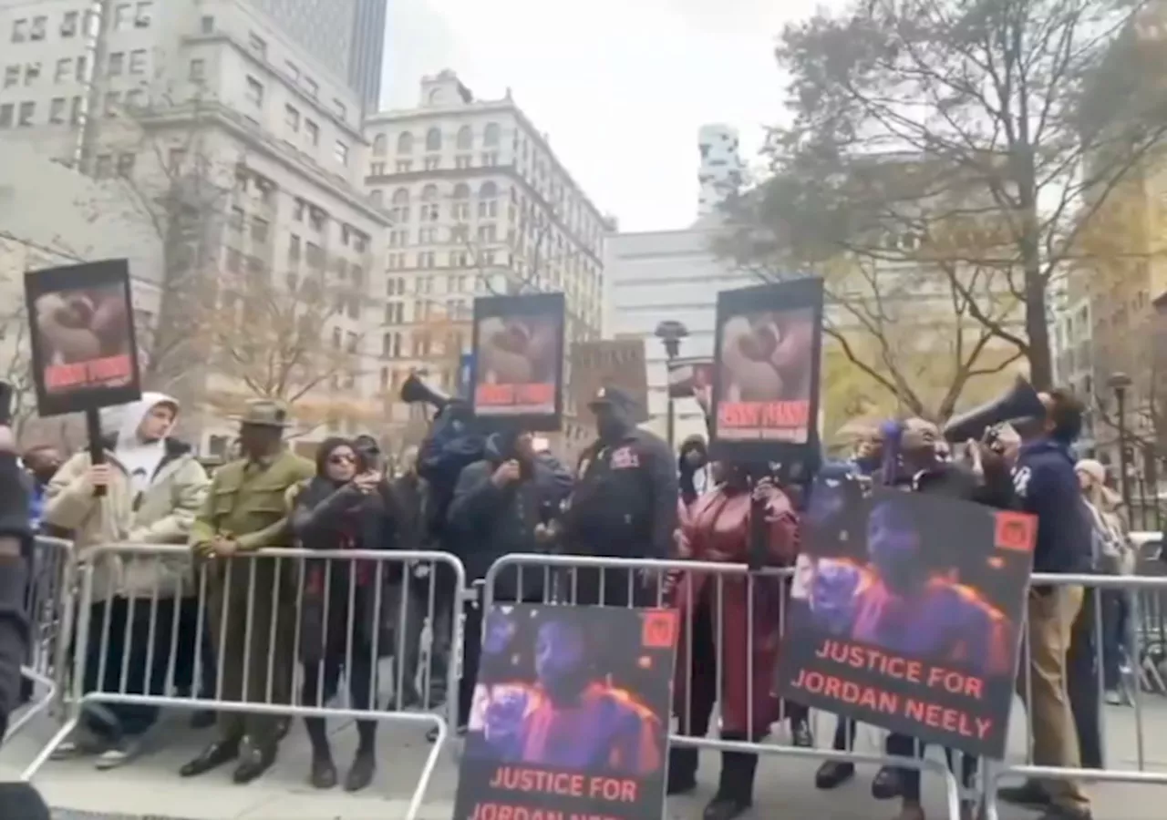 BLM, Anti-Israel Protesters Descend on Courthouse Where Daniel Penny Jury is Deliberating