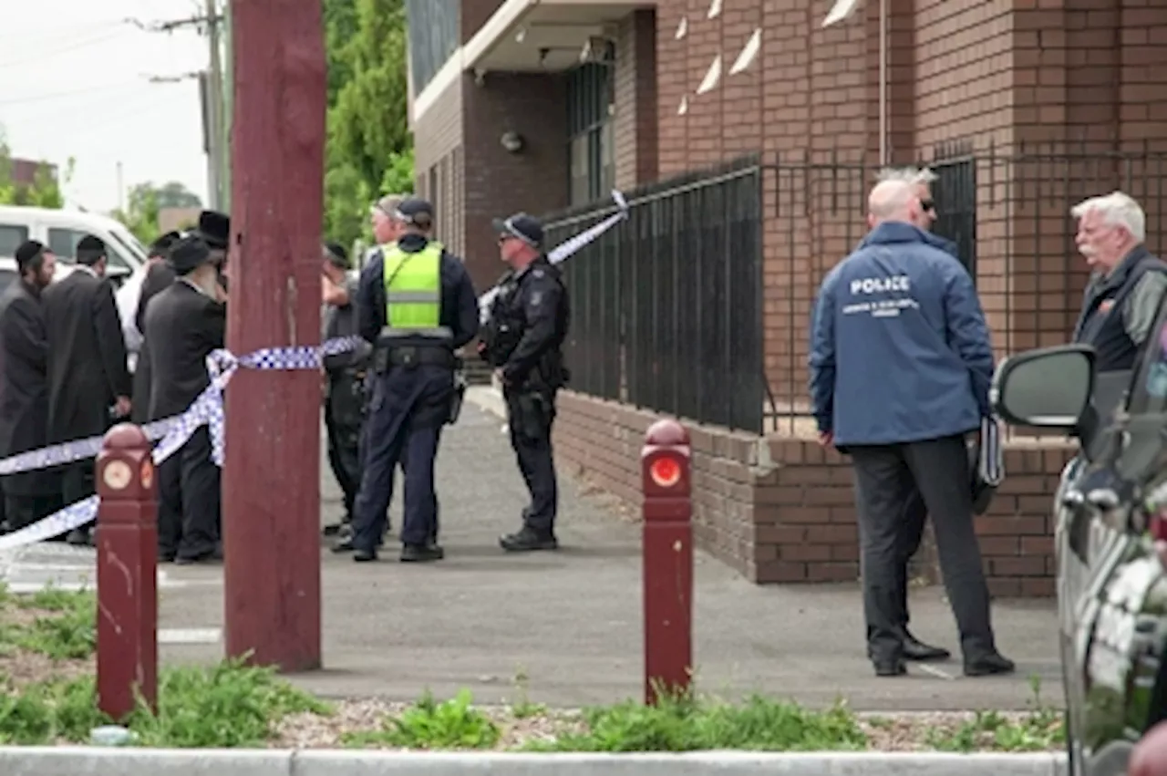 Australian police hunt three suspects over terrorist attack on Melbourne synagogue