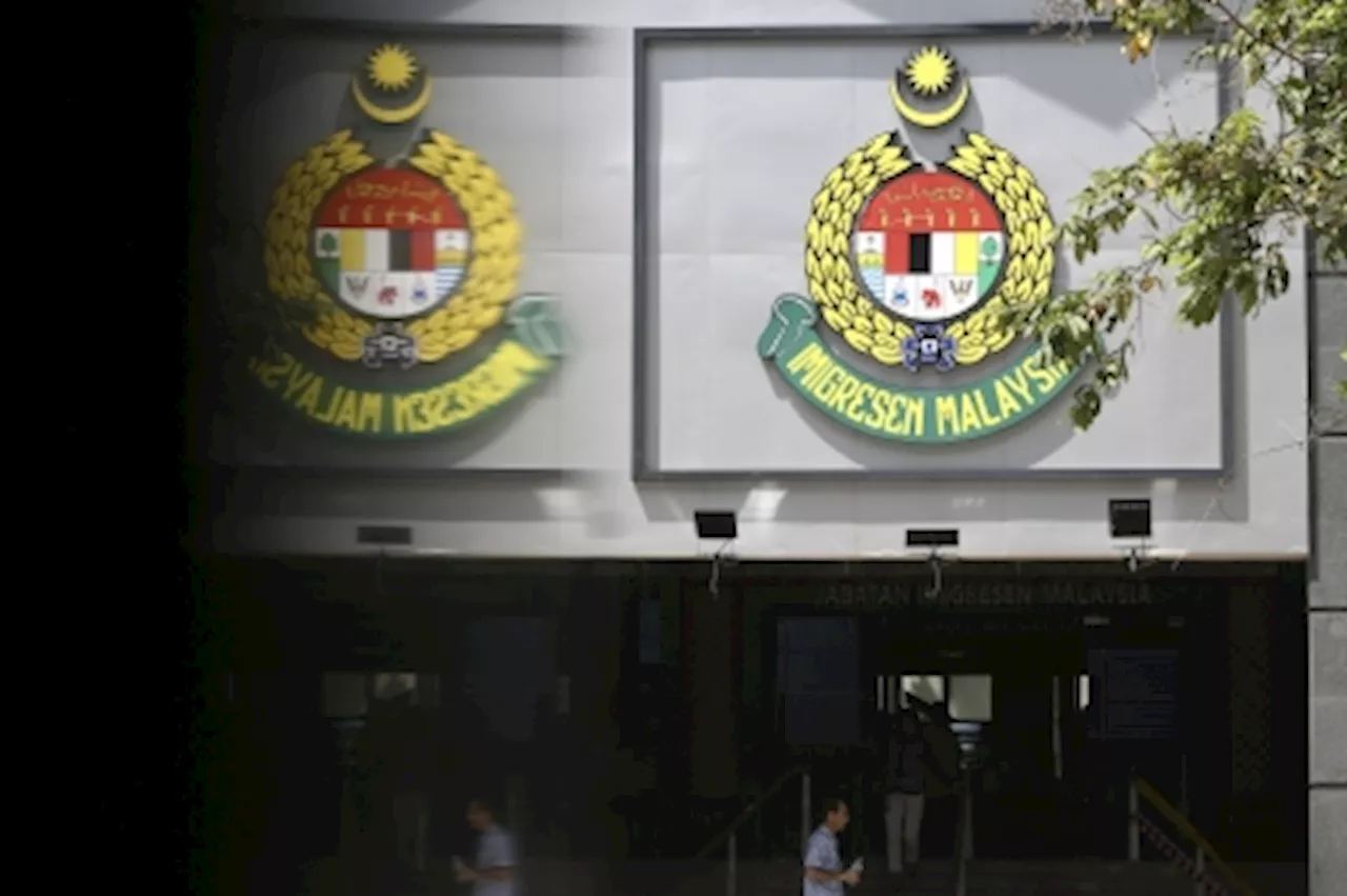 ‘Thank you, Malaysia’: Immigration offices see surge of foreign nationals seeking voluntary repatriation with RM300-RM500 fines ahead of Dec 31 cutoff (VIDEO)