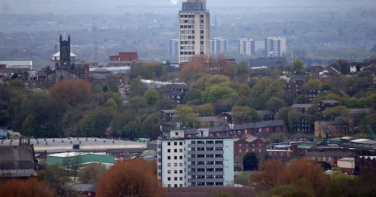 Two Oldham council directors leave town hall