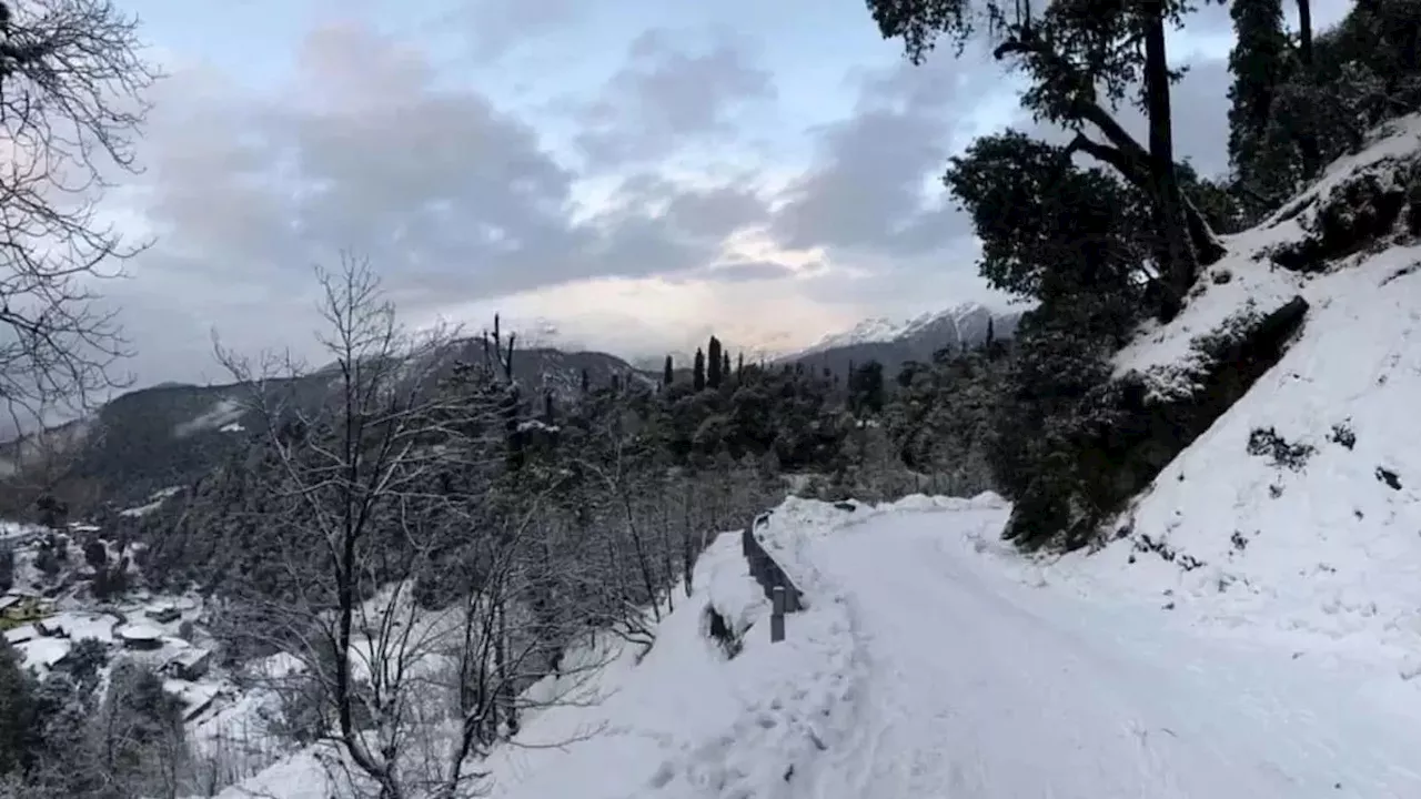 Uttarakhand Weather: केदारनाथ में माइनस 11 डिग्री सेल्सियस पहुंचा पारा, आज उत्तराखंड में बर्फबारी और बारिश हो सकती है