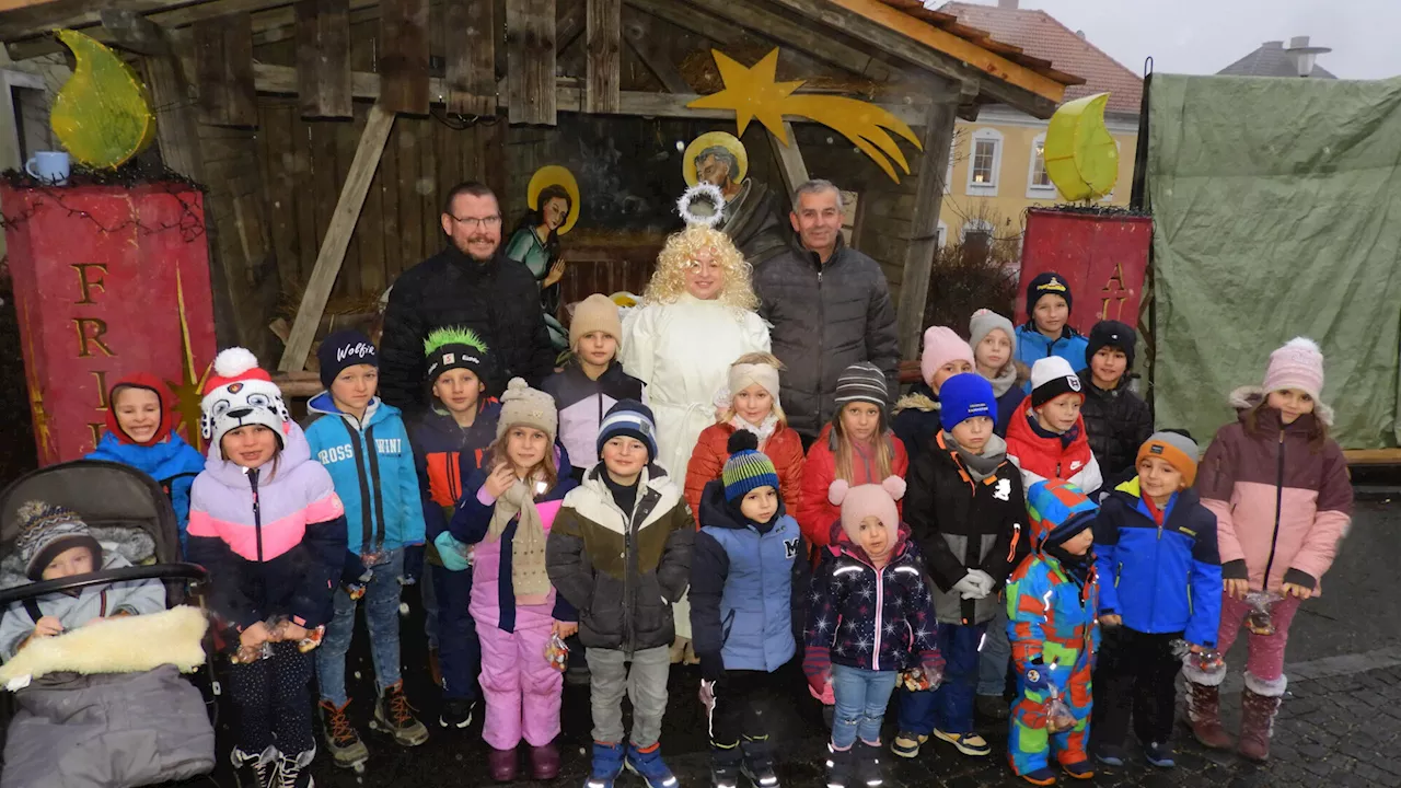 Christkind beim Hoheneicher Adventmarkt