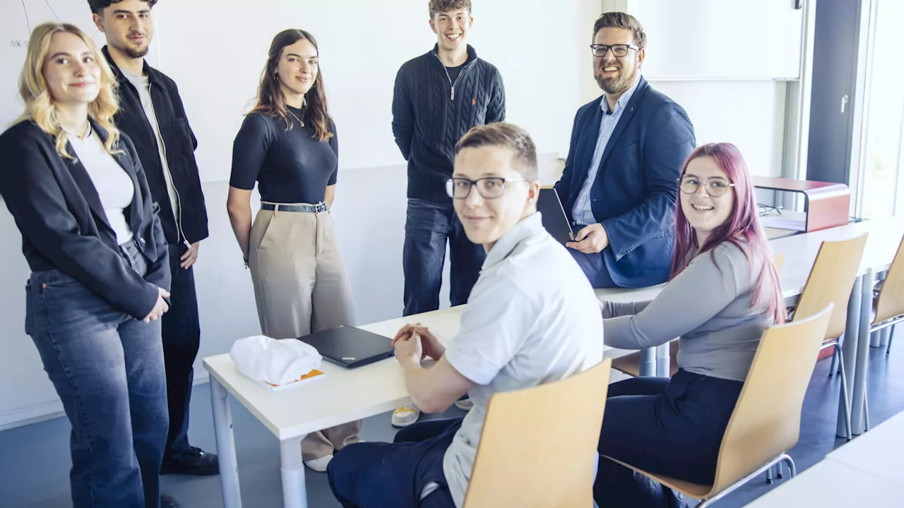 Gutes Zeugnis für IMC Krems bei Lehrlingsausbildung