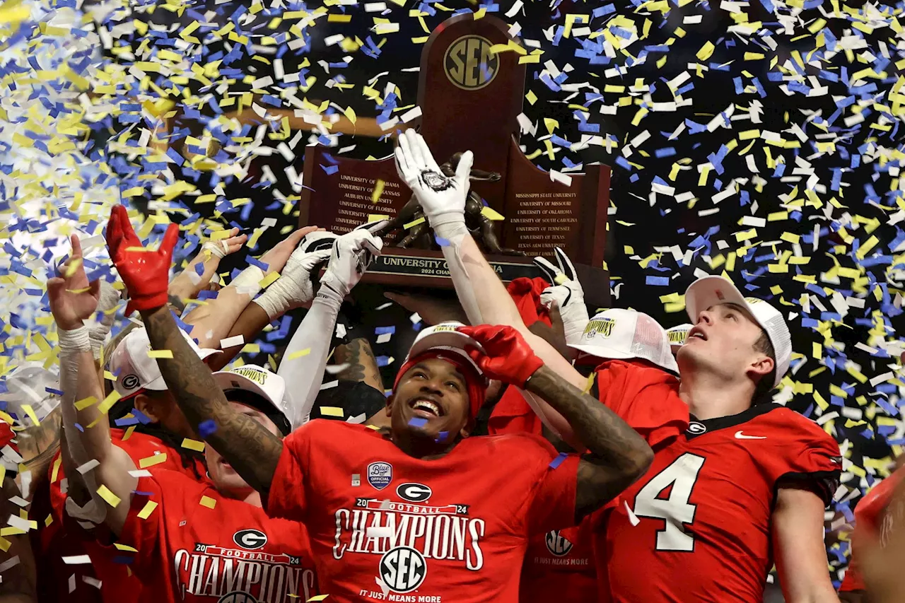 College Football Playoff national championship odds, prediction: Georgia Bulldogs to emerge