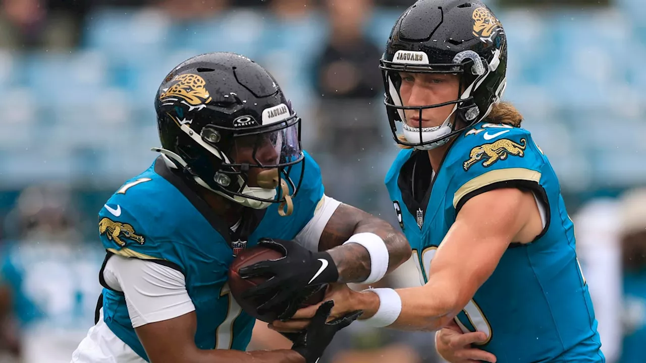 Jaguars' Etienne Has Message For Trevor Lawrence