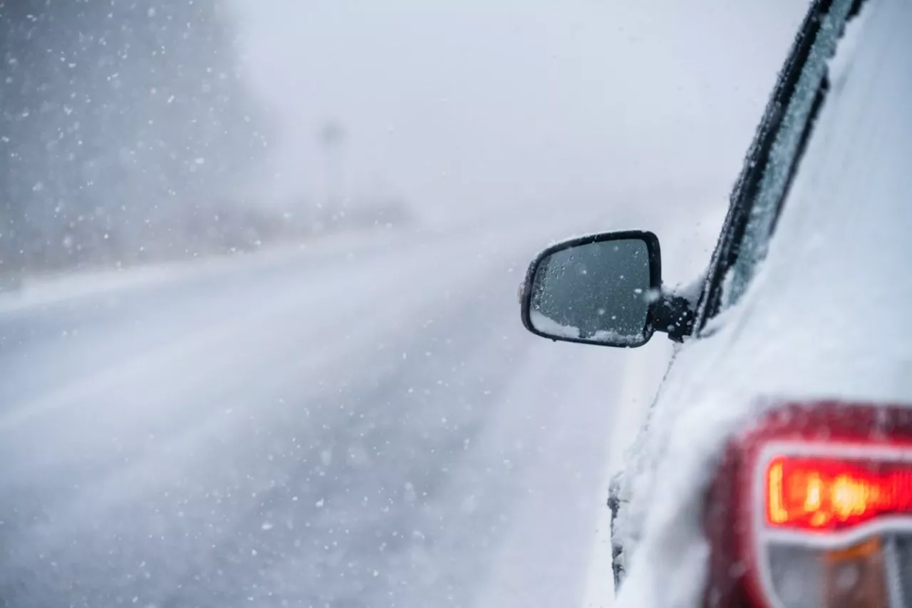 Winter weather travel advisory, snowfall warnings continue north of the Sault