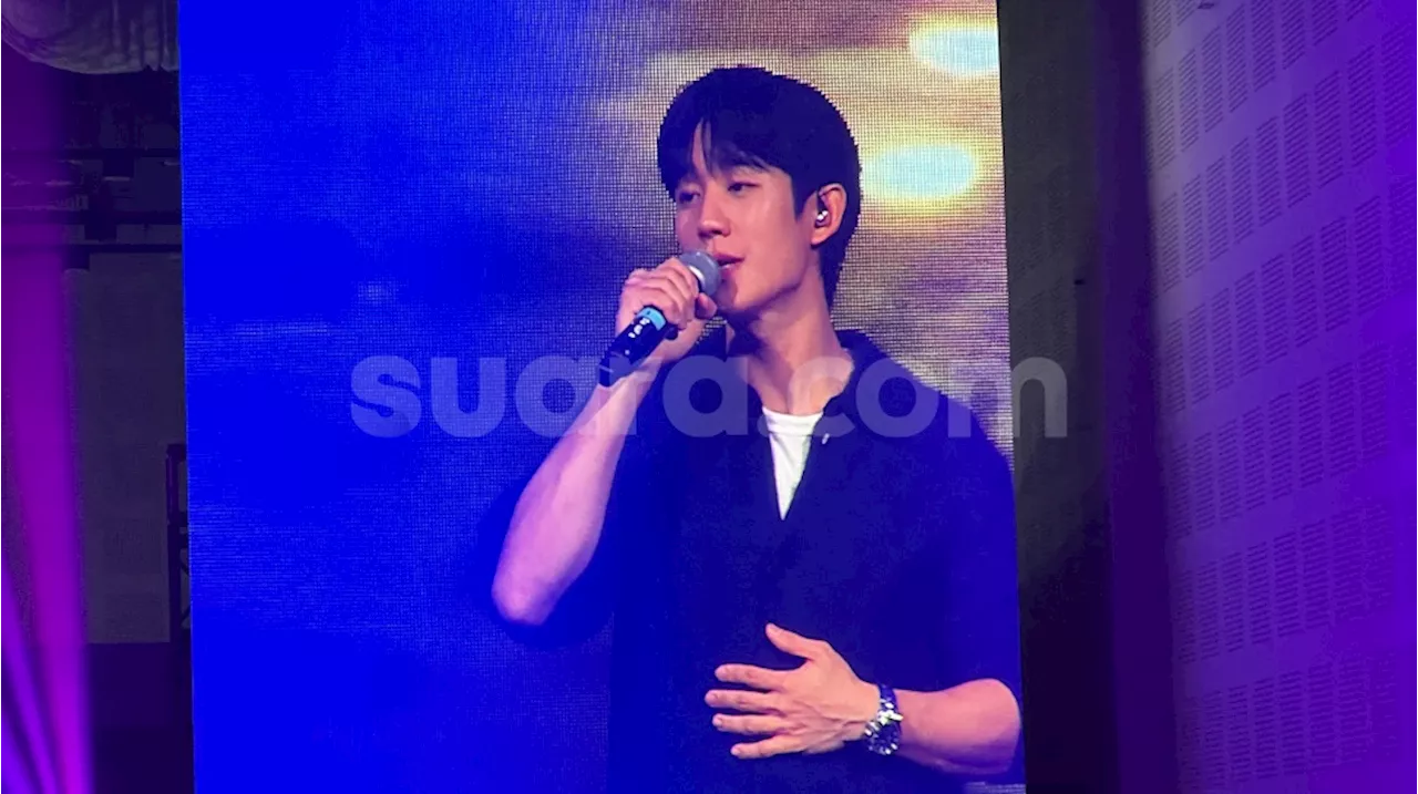 Dapat Kejutan dari Penggemar di Fan Meeting Jakarta, Jung Hae In Terharu