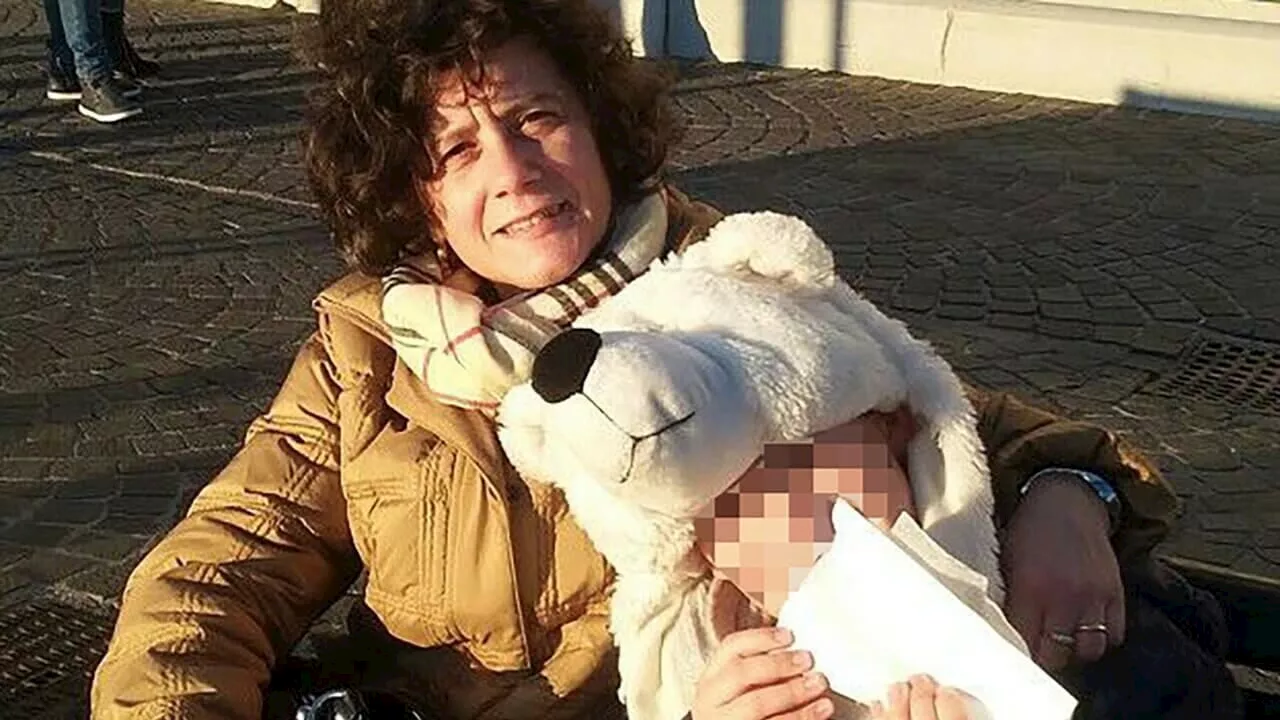 Ammazzò il marito davanti al figlio, la Procura: "Non agì per legittima difesa"