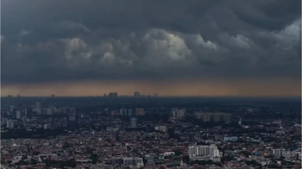 Pemprov Jakarta Lakukan Modifikasi Cuaca, Sebar 3,2 Ton Garam Tekan Dampak Hujan Ekstrem