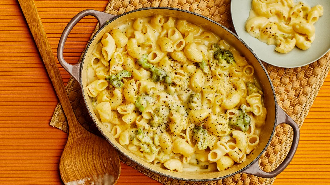 One-Pot Broccoli Mac and Cheese