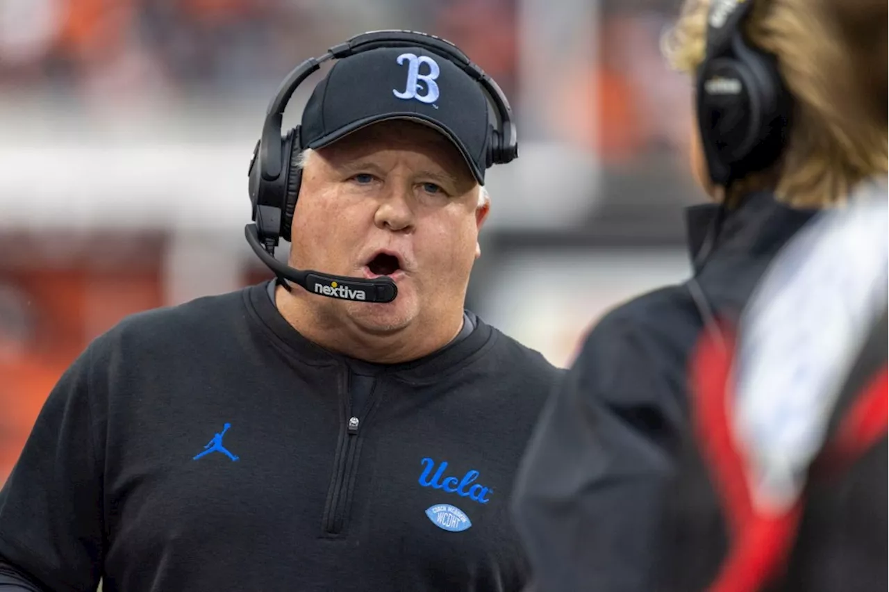 UCLA’s Chip Kelly reportedly a candidate for NFL jobs